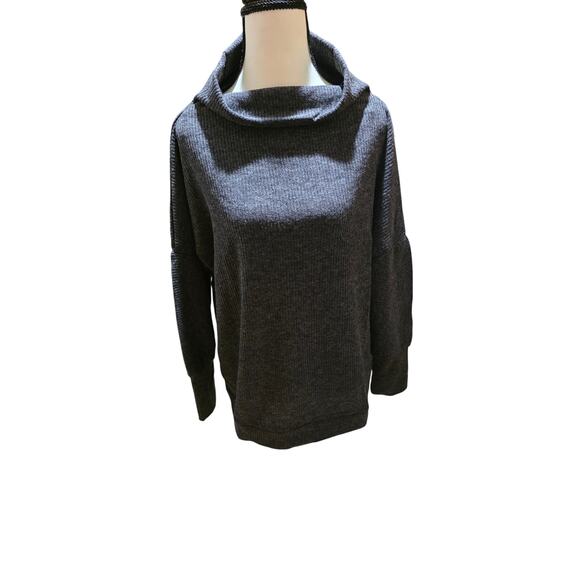 Andree by Unit Gray Waffle Knit Mock Neck Pullover Soft Stretchy Sweater M - Picture 2 of 5